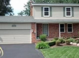 5780 Recreation Dr, West Bloomfield, MI