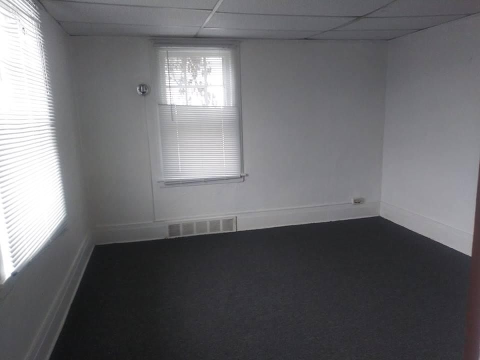 1st image of 204 Auburn Ave