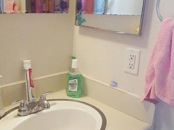 3rd image of 21604 Belshire Ave APT 6
