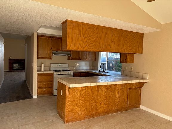 3rd image of 8428 Wheatland Dr