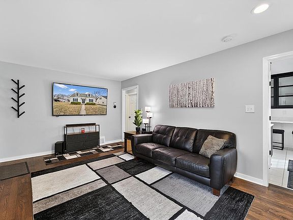 2nd image of 2603 Coolidge AVENUE