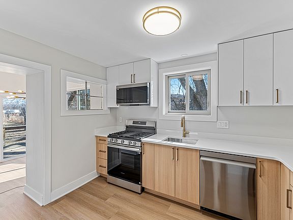 2nd image of 175 S Fairfield Rd