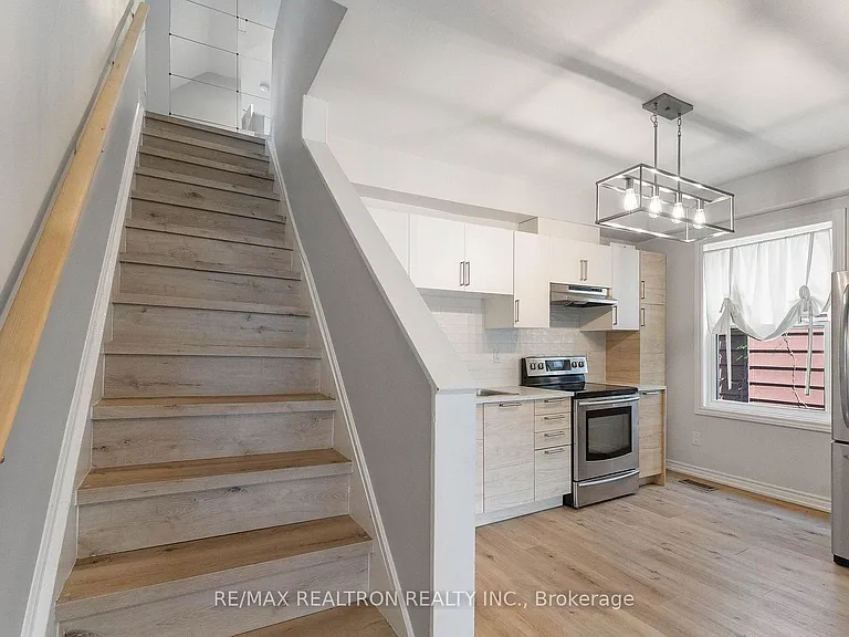 1045 Cannon St E #1 — Photo 12