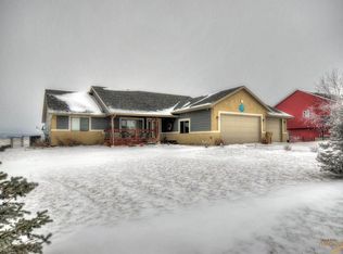 22979 Candlelight Dr, Rapid City, SD 57703