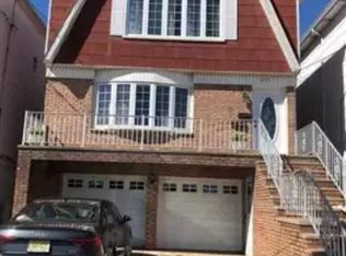 279 Avenue E, Bayonne, NJ 07002