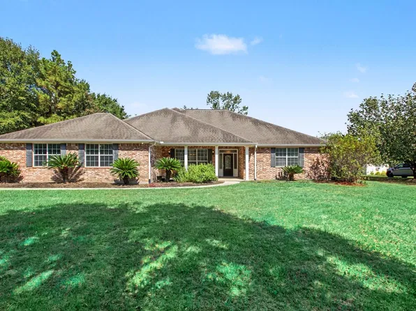 11297 Majestic Dr, Montgomery, TX 77316