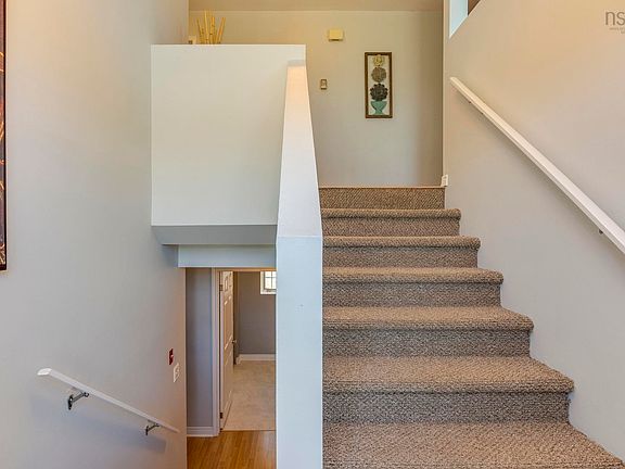 2nd image of 107 Shrewsbury Rd