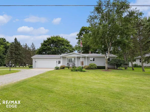 8208 E Potter Rd, Davison, MI 48423