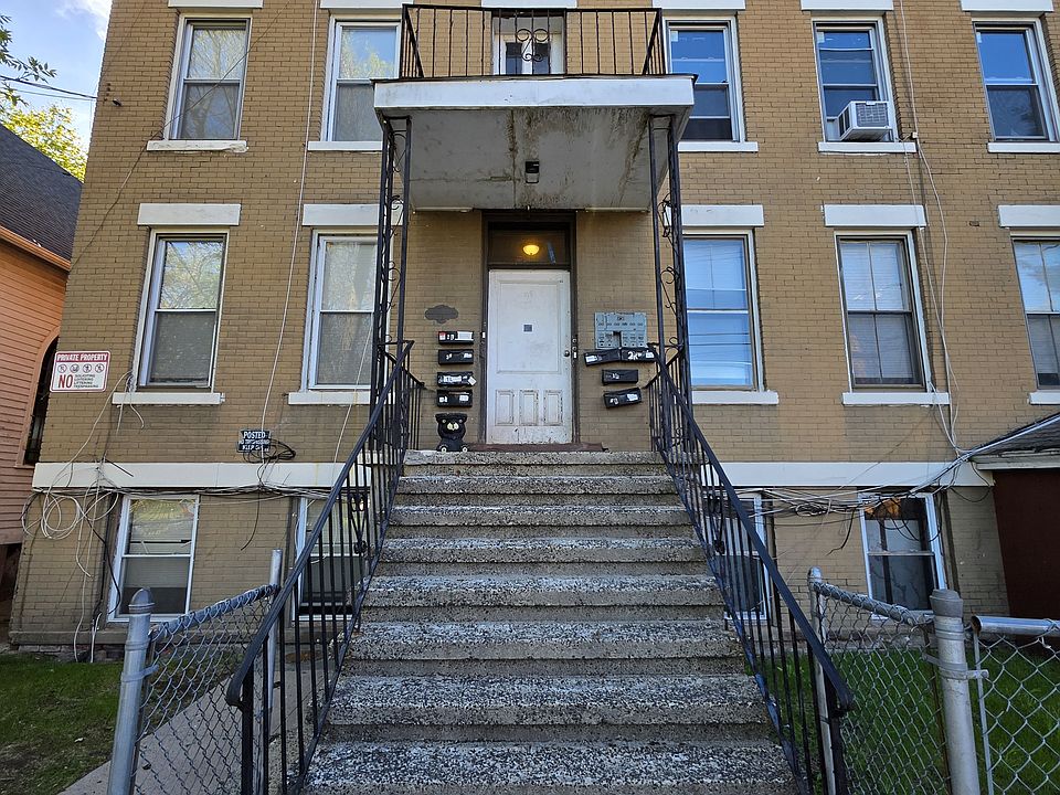 1st image of 105 Beers St APT 3
