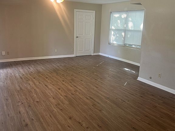 2nd image of 701 Hulme St