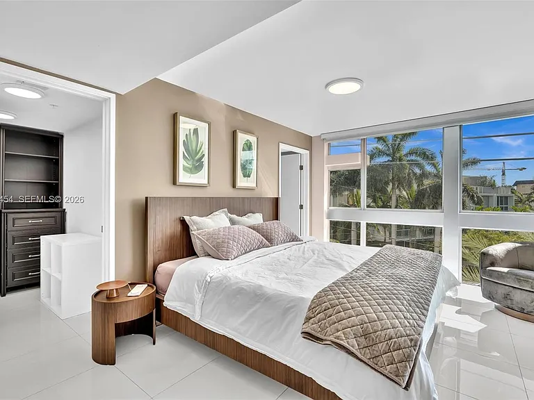 9901 E Bay Harbor Dr #403 — Photo 42