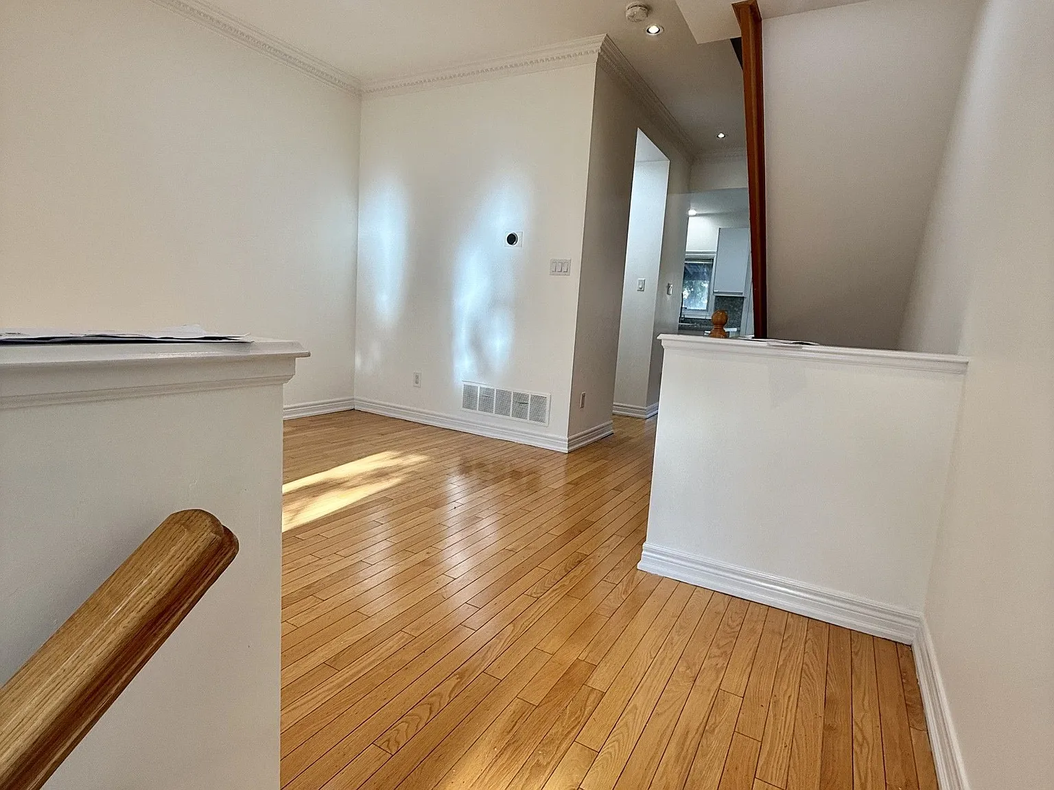 4 bed, $5,200 — Photo 3
