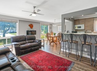 9 Fitzroy Ln, Saint Catharines, ON L2M6N6