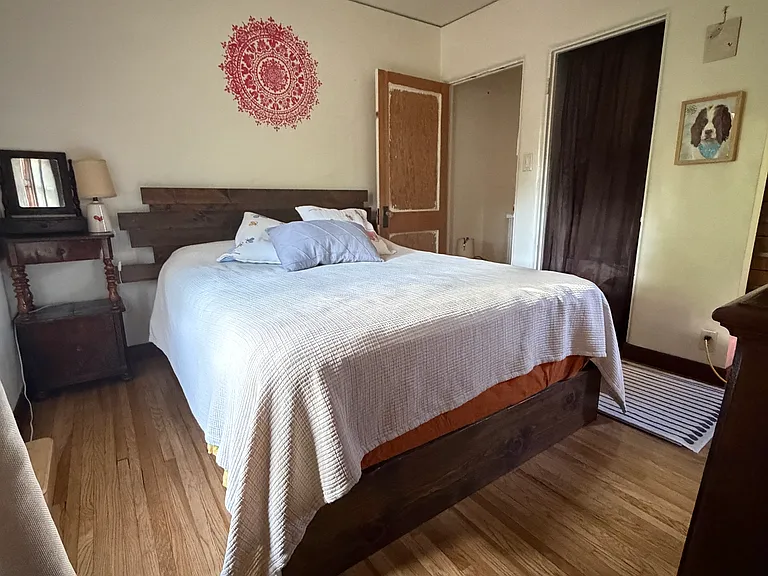 252 S Griffith Park Dr — Photo 22