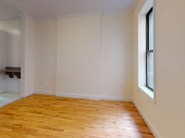 711 Second Avenue image 2 of 7