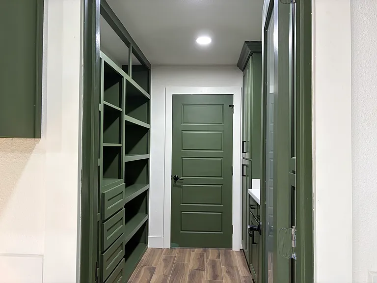 712 Harvey St — Photo 16