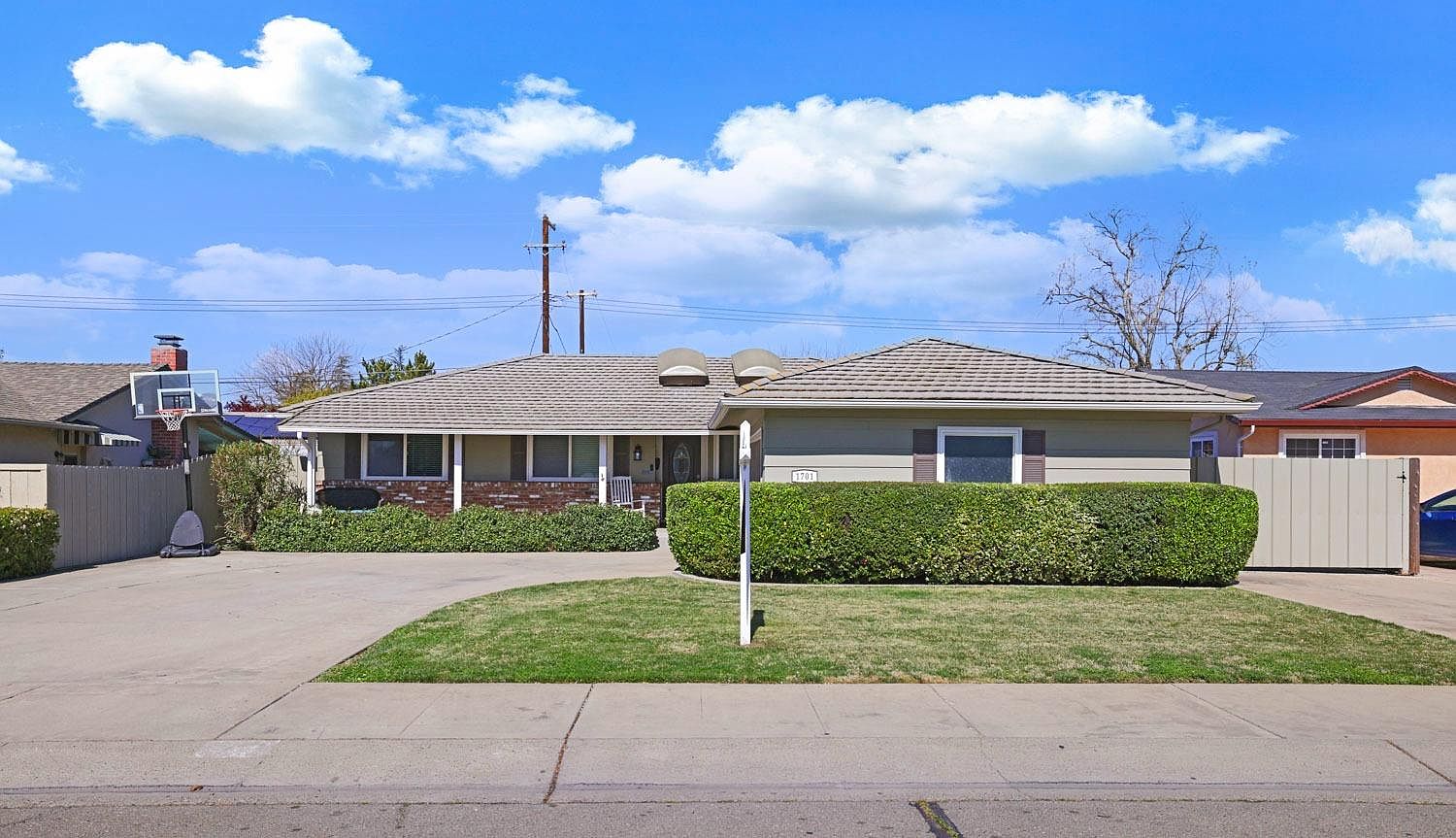 1701 W Tokay St, Lodi, CA 95242 Zillow