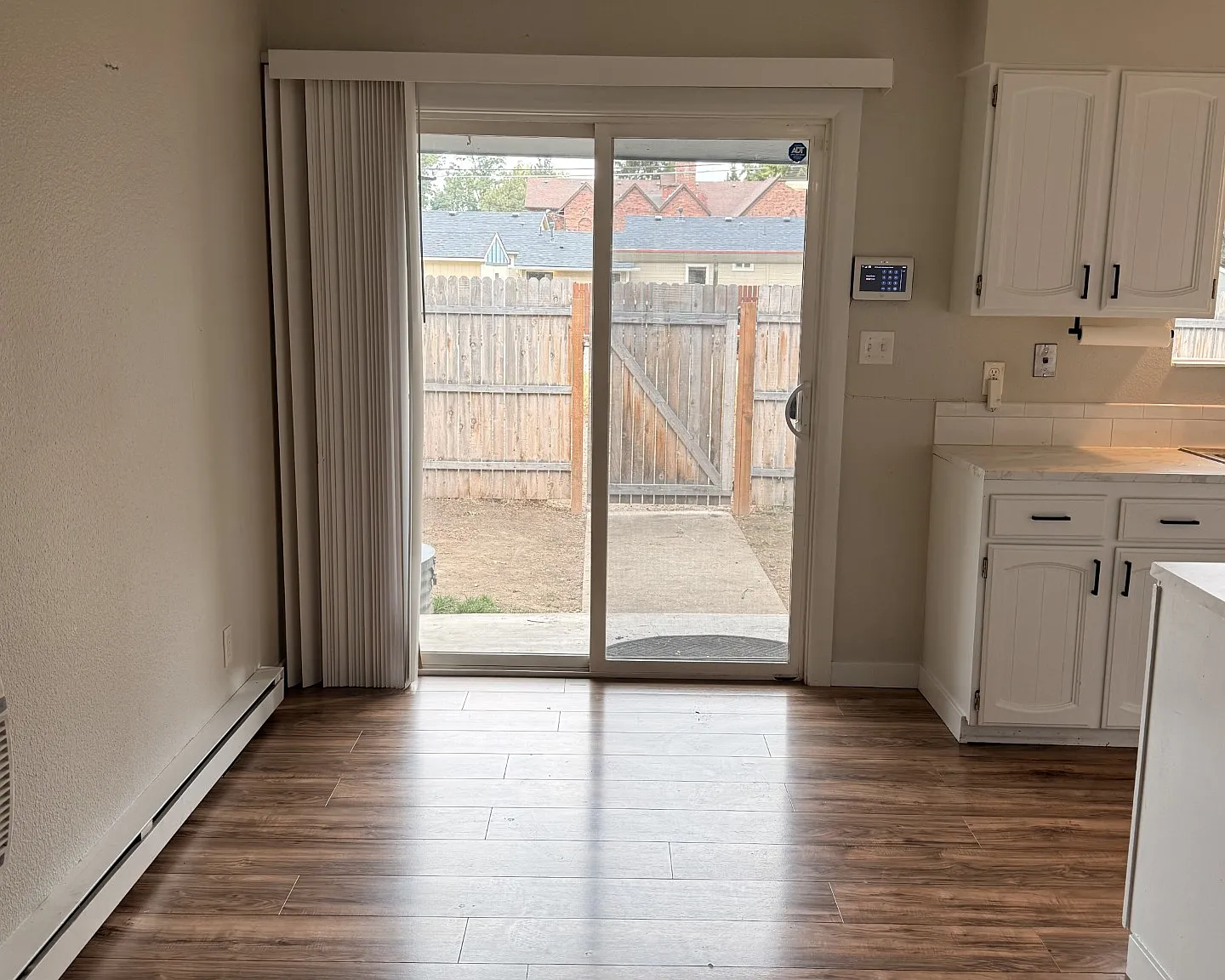 2 bed, 1949 sqft, $1,825 — Photo 3