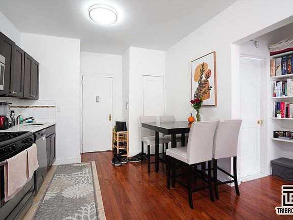 3rd image of 448 Saint Nicholas Ave APT 2A