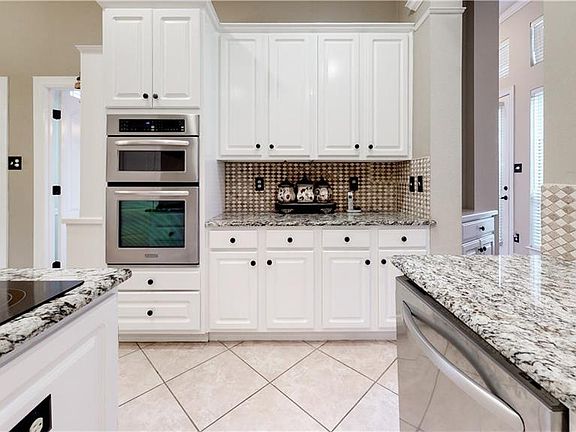 5th image of 6712 Pebble Beach Dr