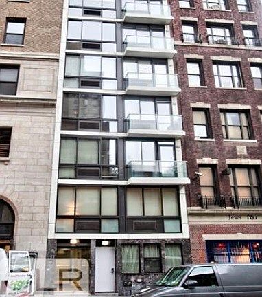 3rd image of 107 E 31st St APT 6A
