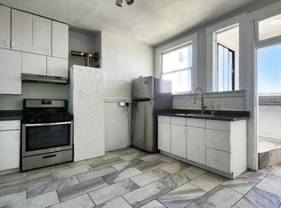 1138 Montgomery St #A, San Francisco, CA 94133