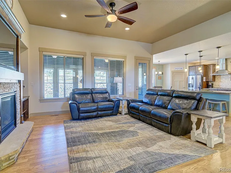 42105 Plantation Cir — Photo 5