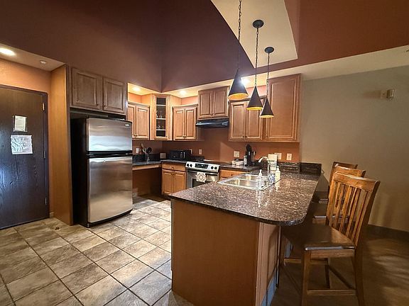 5th image of 2411 River Road #2118