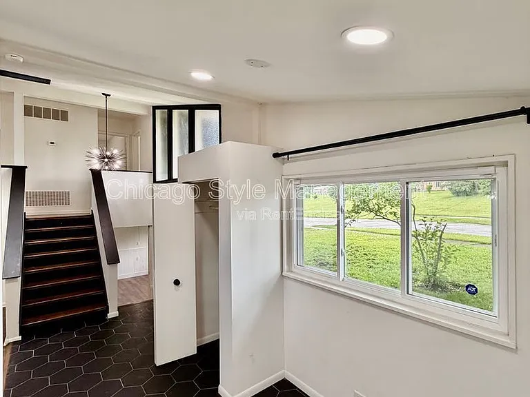 158 Chestnut St — Photo 37