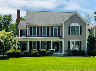 4 Remington Rd, Salem, NH 03079