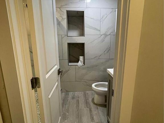 5th image of 5B Glenbrook Dr