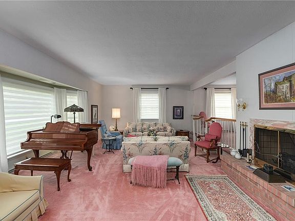 5th image of 30201 Ashton Ln