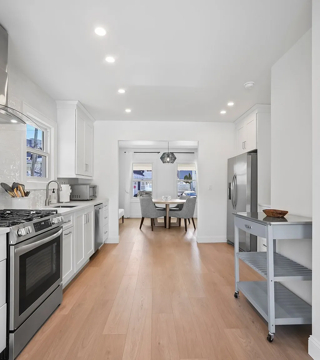 13 Arthur Ave — Photo 1