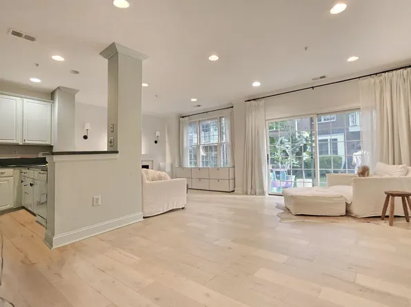 121 Abbie Court image 1 of 9