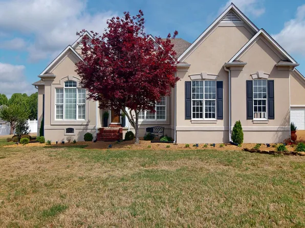 110 Bellemeade Dr, Lexington, TN 38351