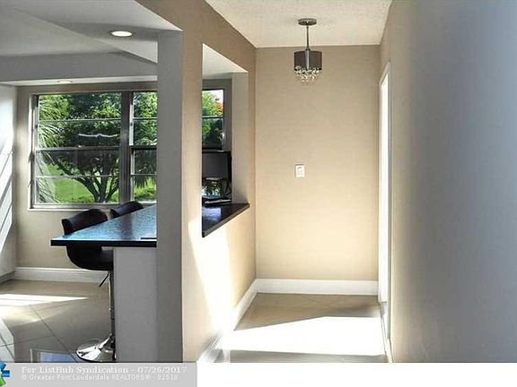 4th image of 3203 Portofino Pt APT O3