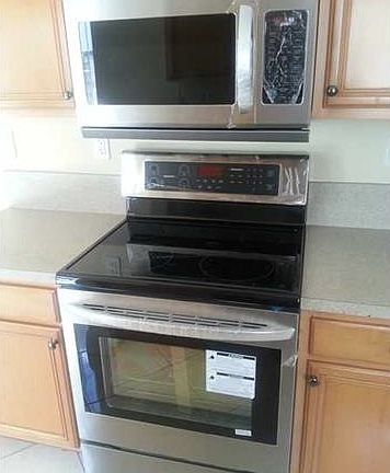 3rd image of 10822 NW 53rd Ln