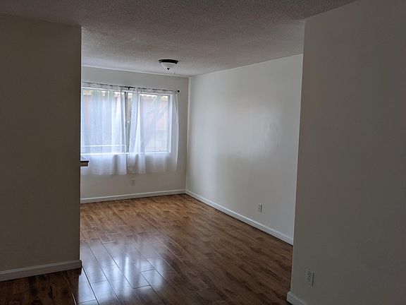 4th image of 8707 Beverlywood St APT 2