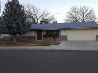 895 Manzanita Ln, Reno, NV 89509