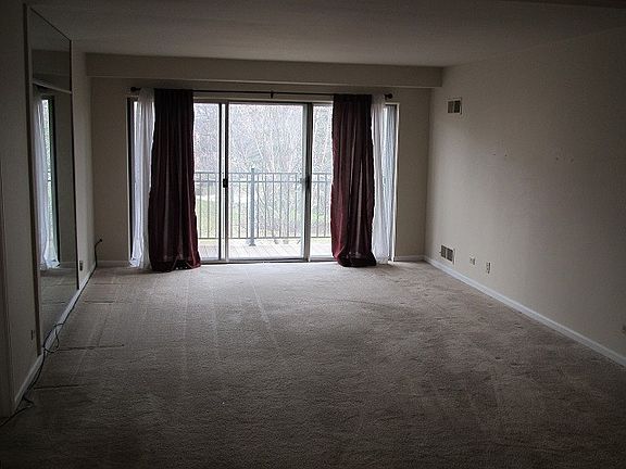3rd image of 5200 Carriageway Dr APT 222