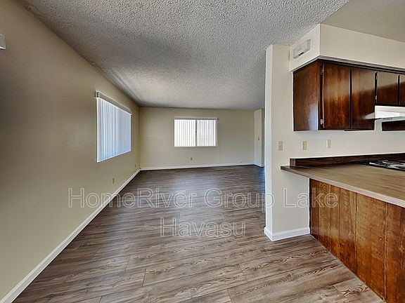 5th image of 3133 Sombrero Dr
