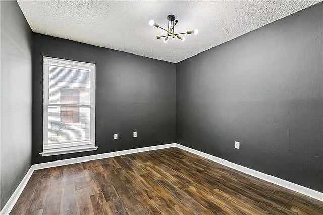 241 Helen St #3C — Photo 6