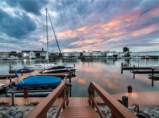 810 River Point Dr #2, Naples, FL 34102
