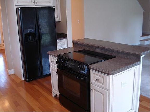 5th image of 117 Granger Dr