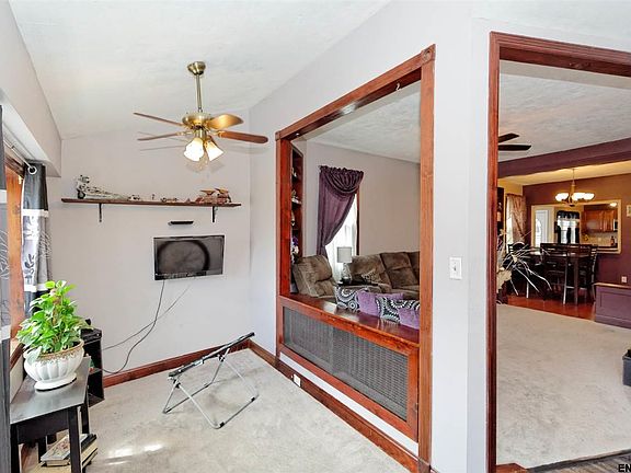 3rd image of 136 Davis Ave