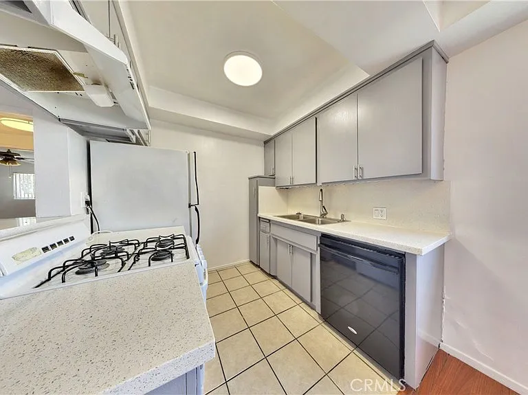 1208 S Marengo Ave #Q — Photo 13