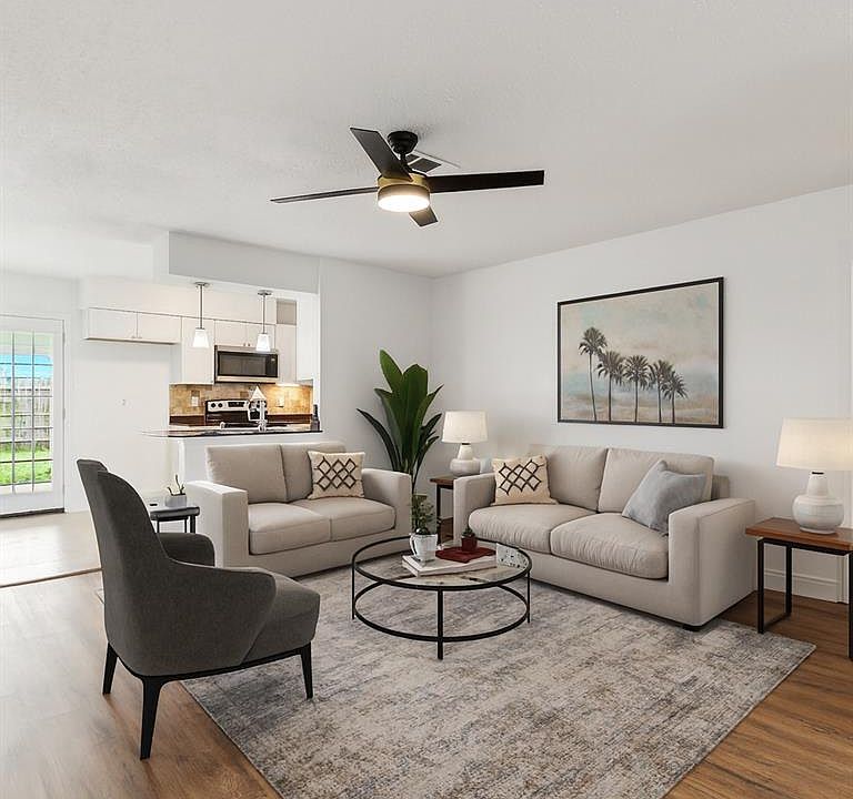 みーさん 933 7th St SE, Puyallup, WA 98372 | Zillow