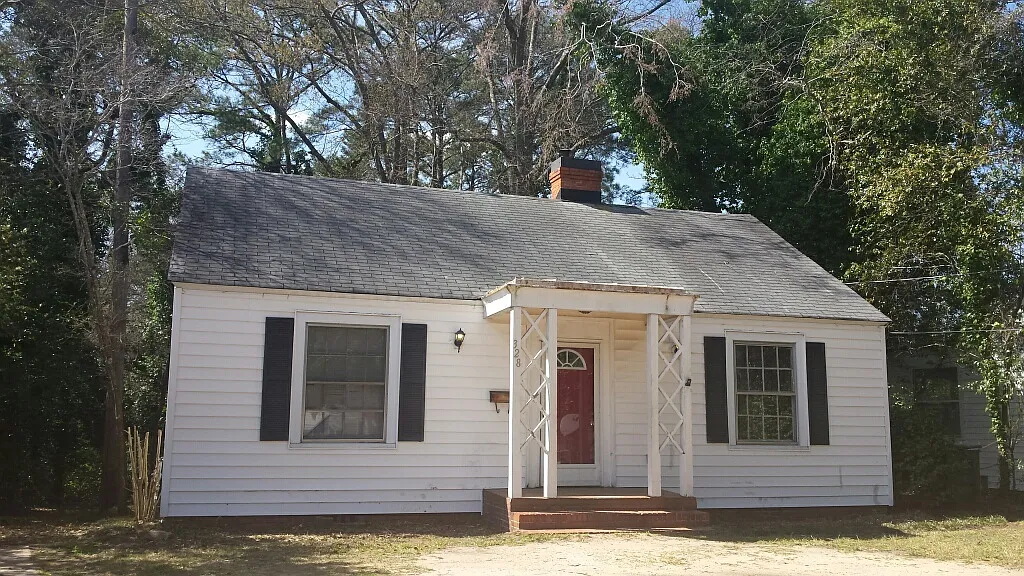 328 Roger Ave - 1 — Photo 1