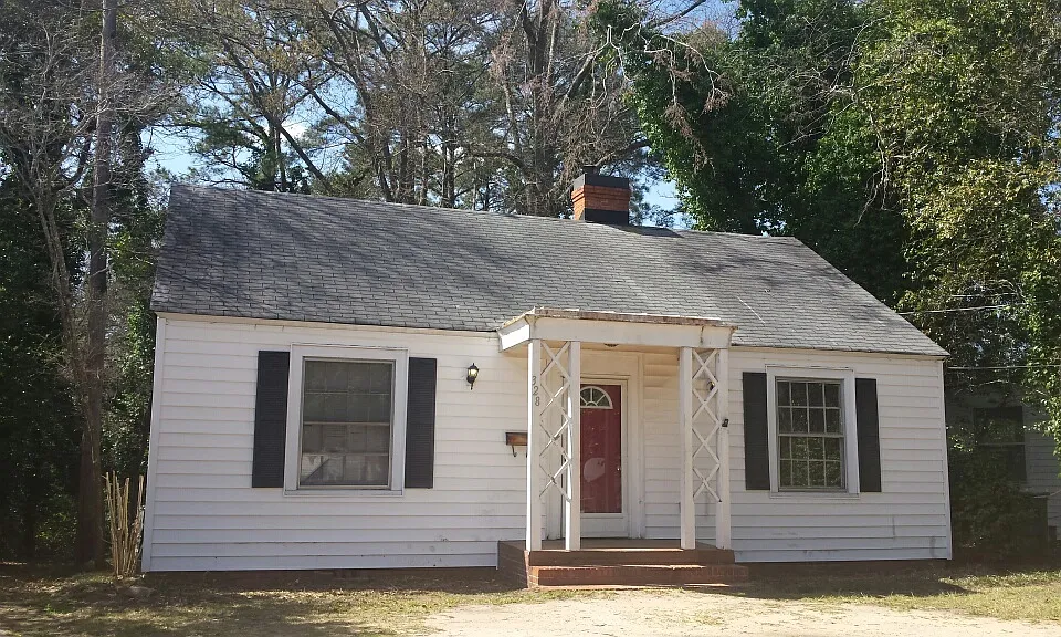 328 Rogers Ave
