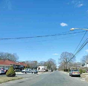 Exterior Neighborhood (street photo)